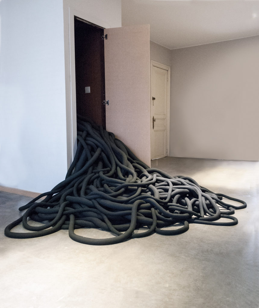 Sofhie Mavroudis - sculpture - Débordements